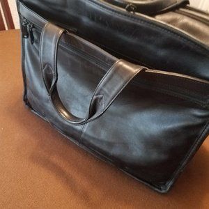 Tumi T-Pass Medium Screen Laptop Slim Brief